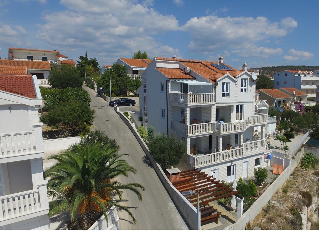 Apartments Wisibada Traù Esterno foto